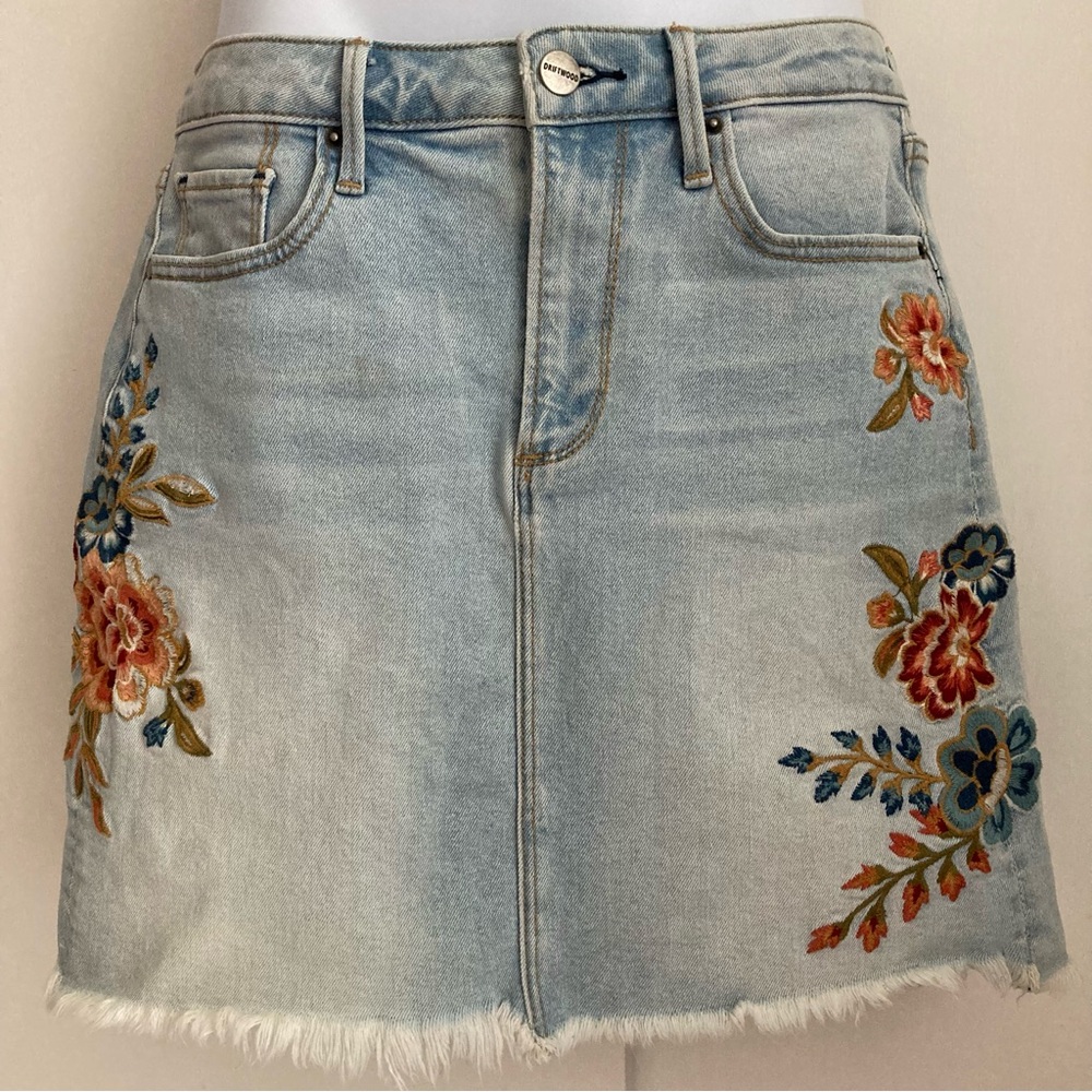 Driftwood Light Blue Maui Floral Embroidered Frayed Hem Denim Skirt, Sz 27